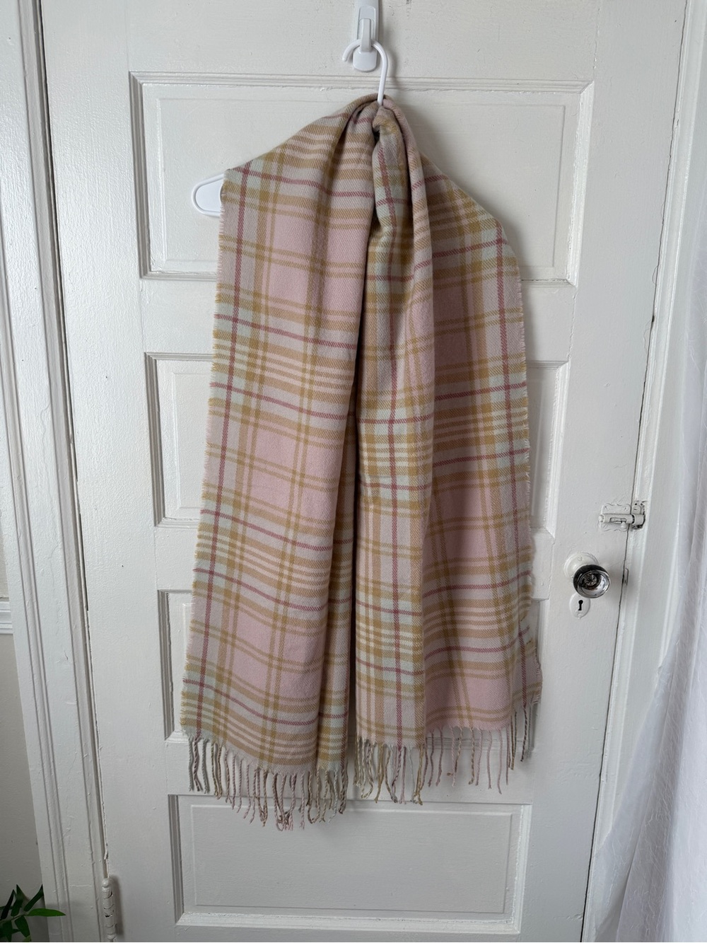 Steve Madden Pink & Tan Plaid Fringe Scarf Oversized Preppy Cozy Outdoor NWT